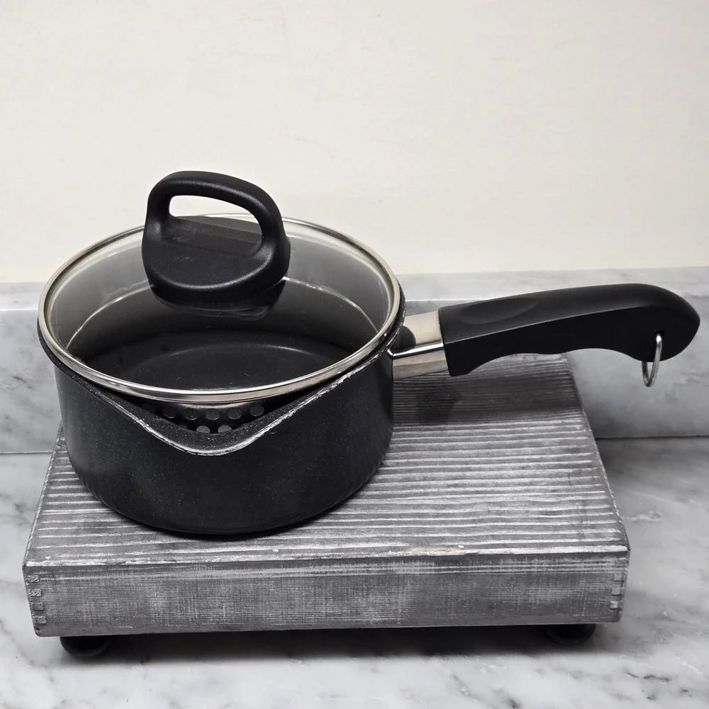1801 Revere Ware Non-Stick Black Hard Anodized Sauce Pan Dual Spout 1.5 QT w Lid